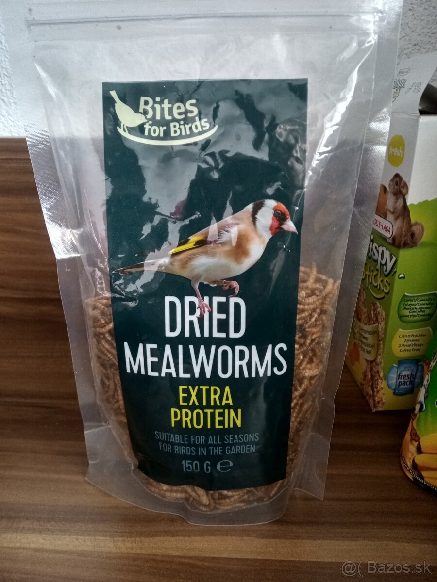 Krmivo a podstielka pre škrečky. - 2