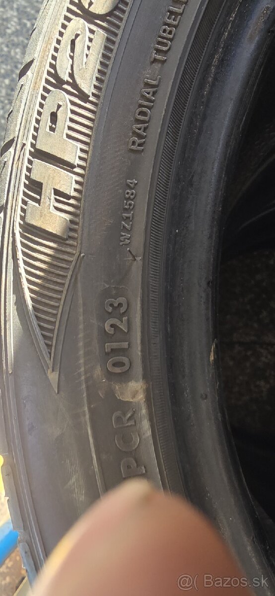 225/45R17 - 2