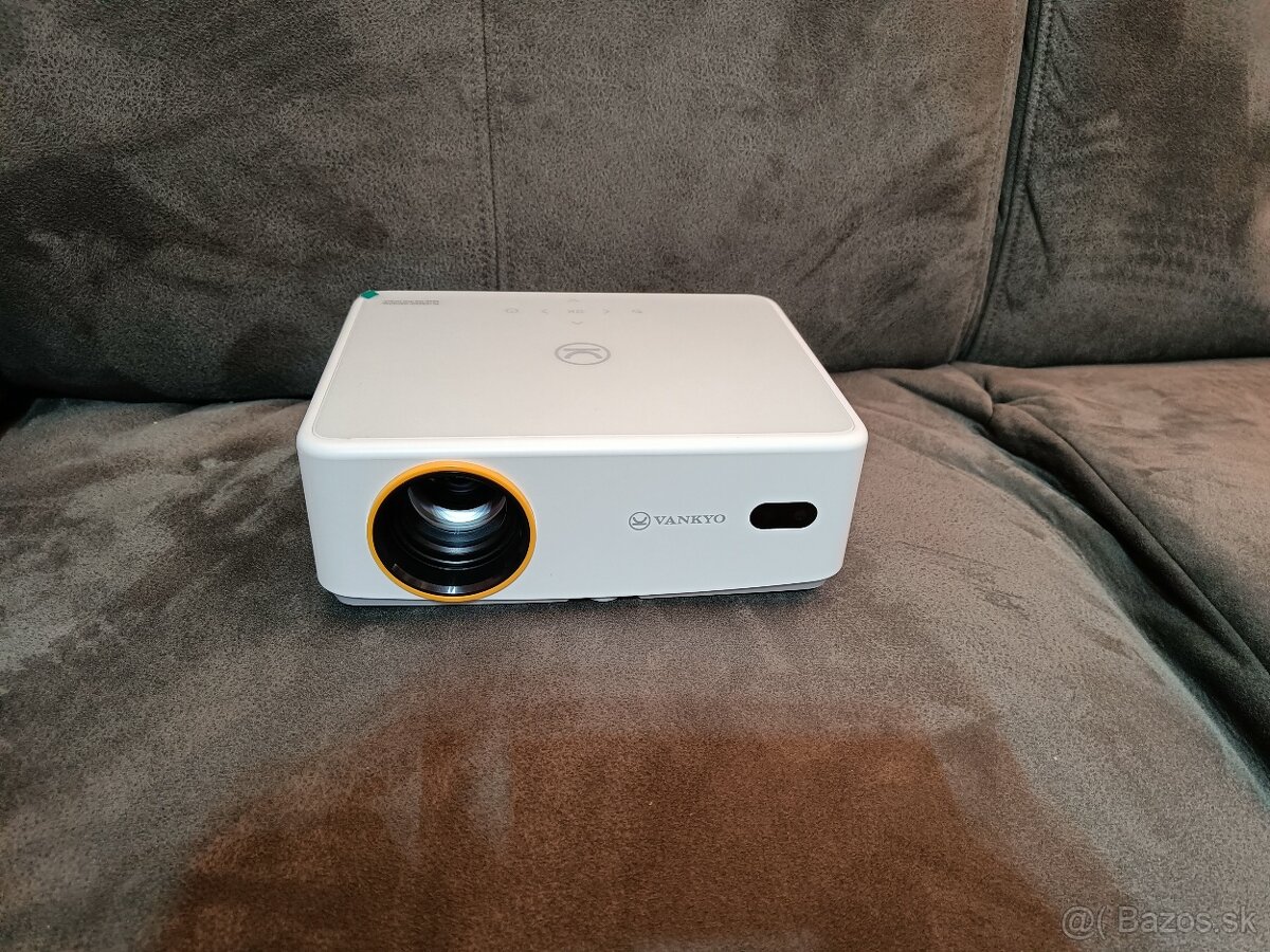 VANKYO Leisure 570B - 2