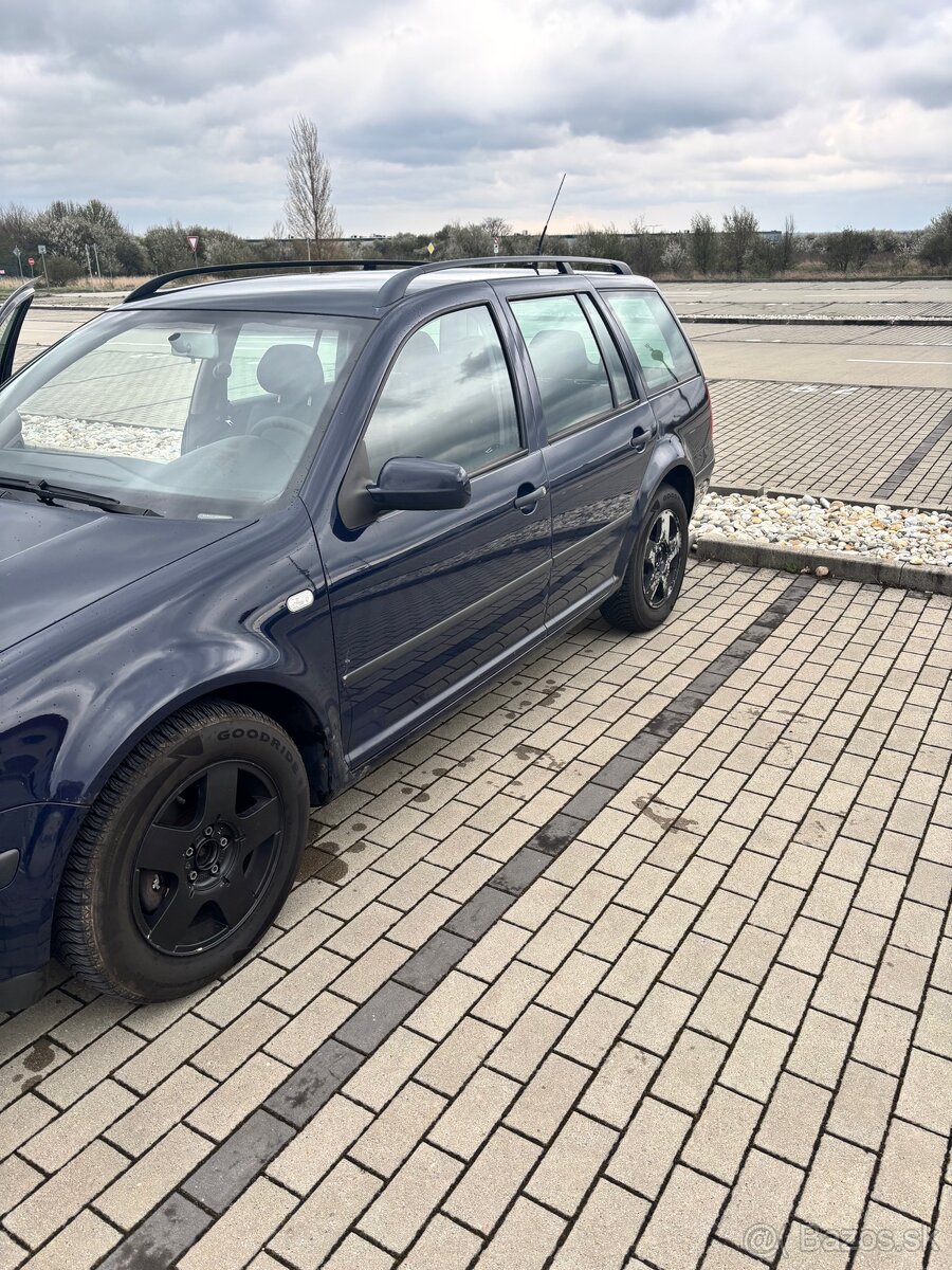 Predám golf 4 combi - 2