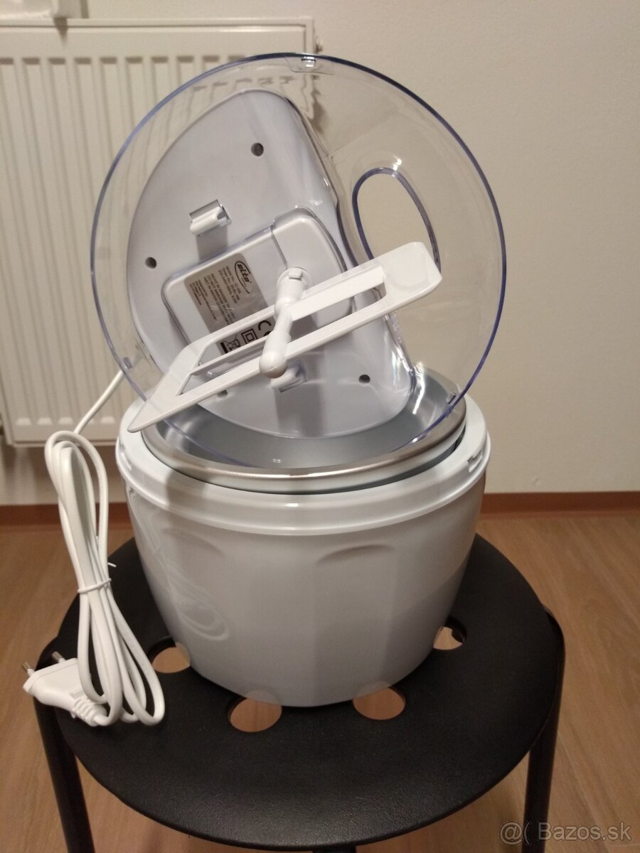 Výrobník zmrzliny - 2