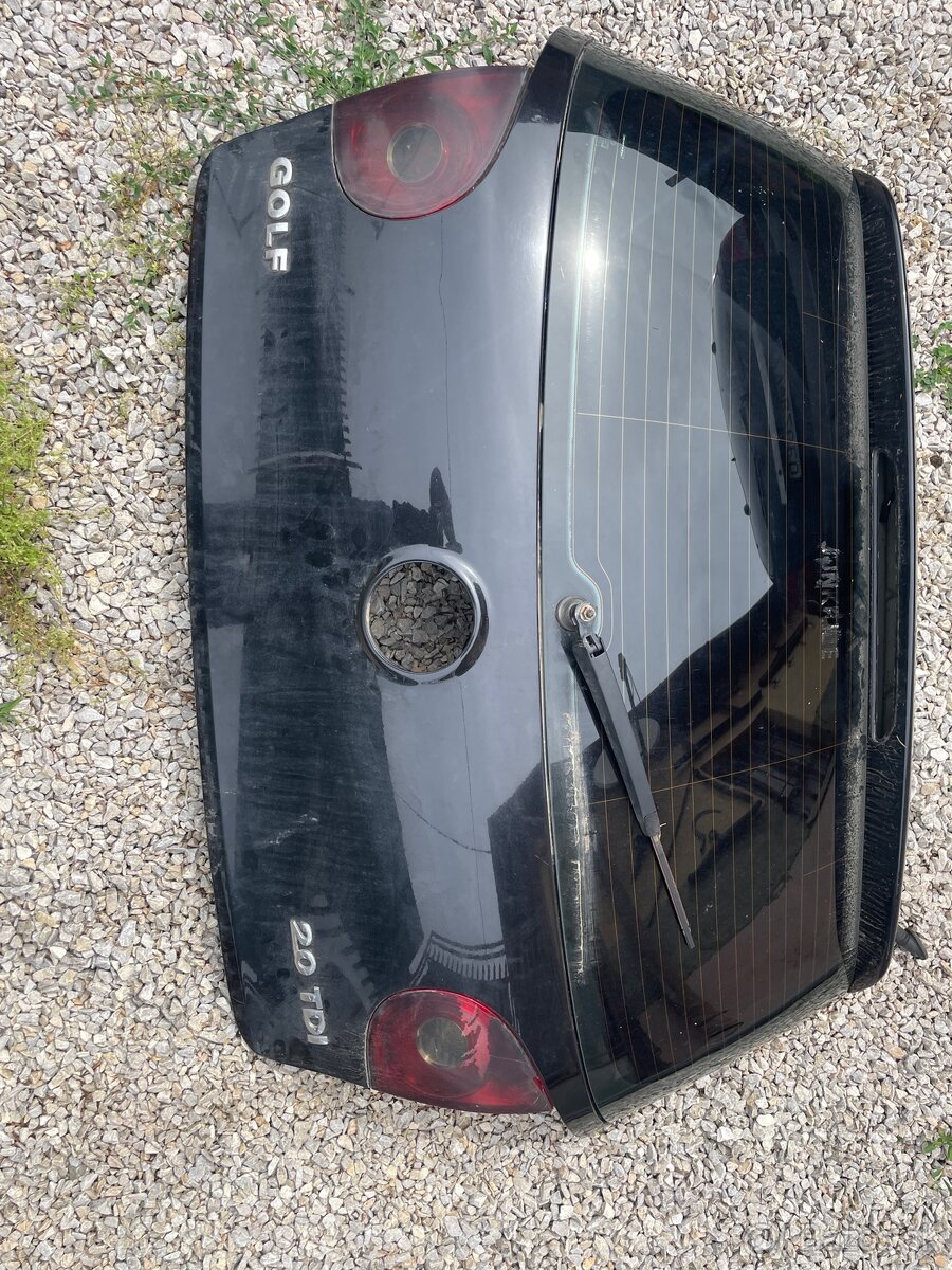 Kufrove dvere golf 5 - 2