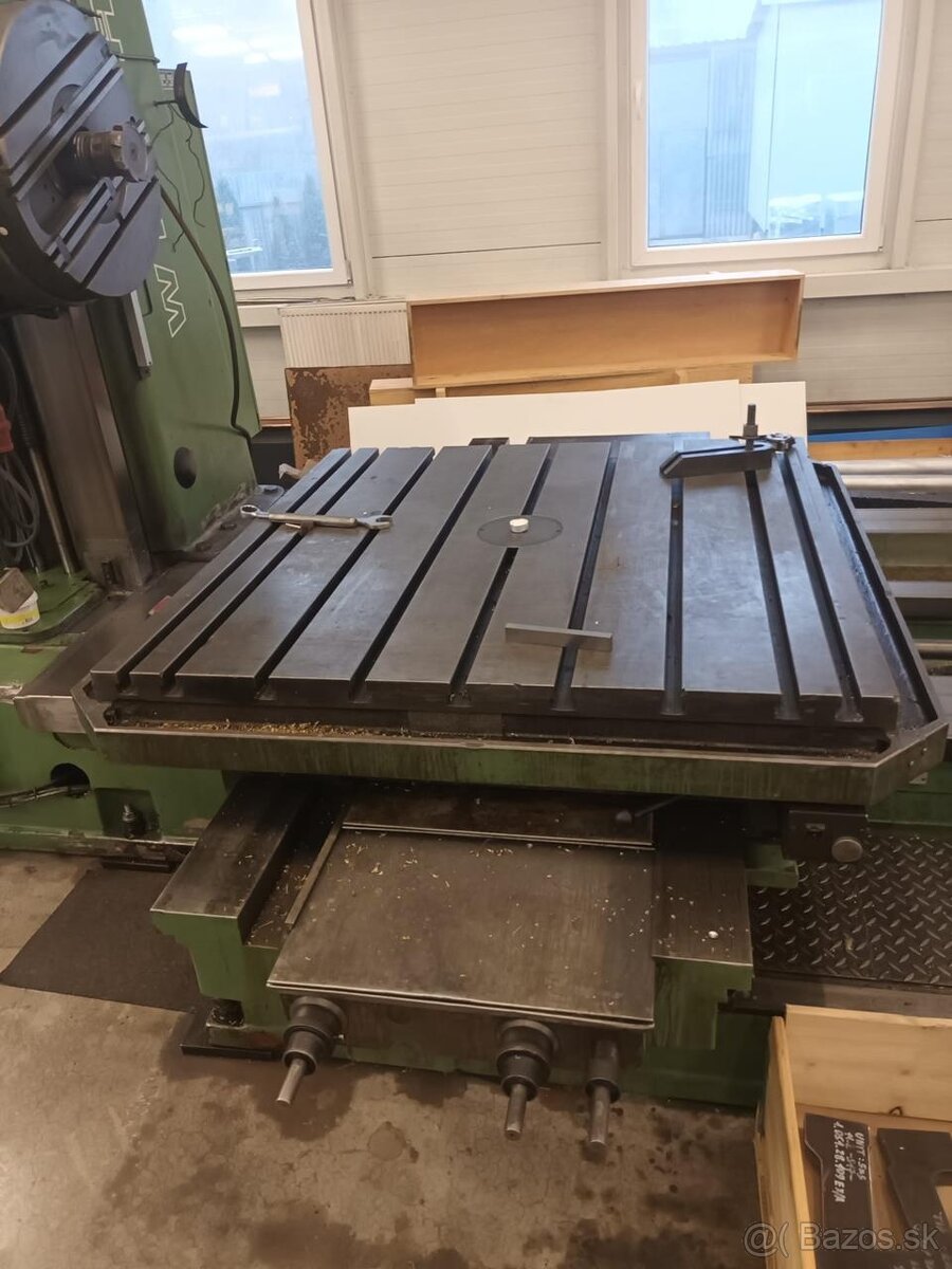 Horizontální vyvrtávačka TOS W 100 A (9019) - 2