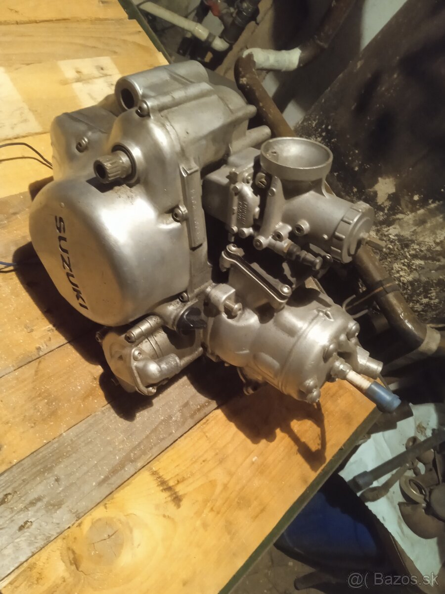 Suzuki RM125 - 2
