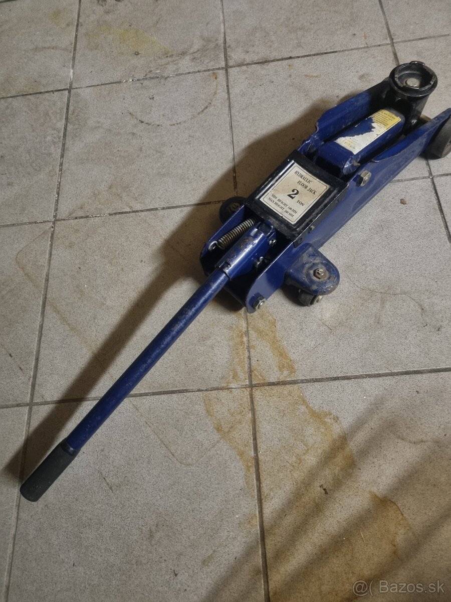 Hydraulicky zdvihak 2,0t - 2