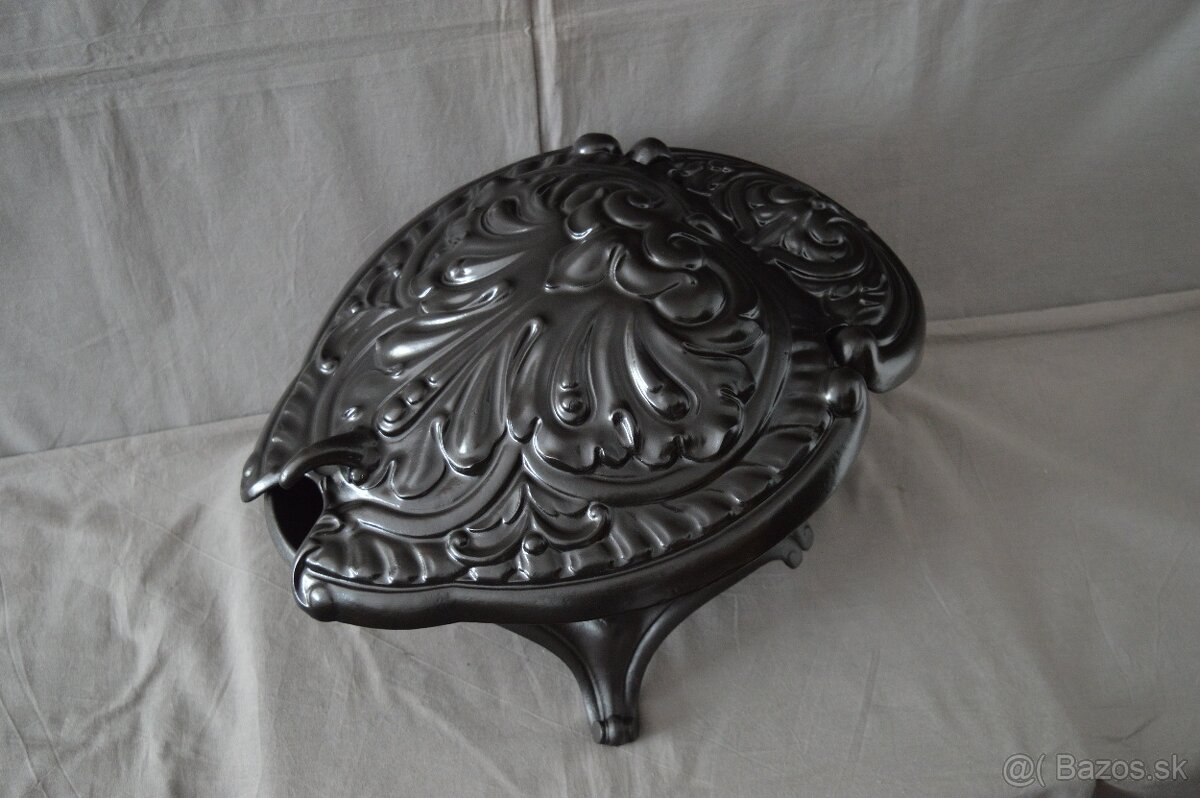 Liatinový uhlák - 2