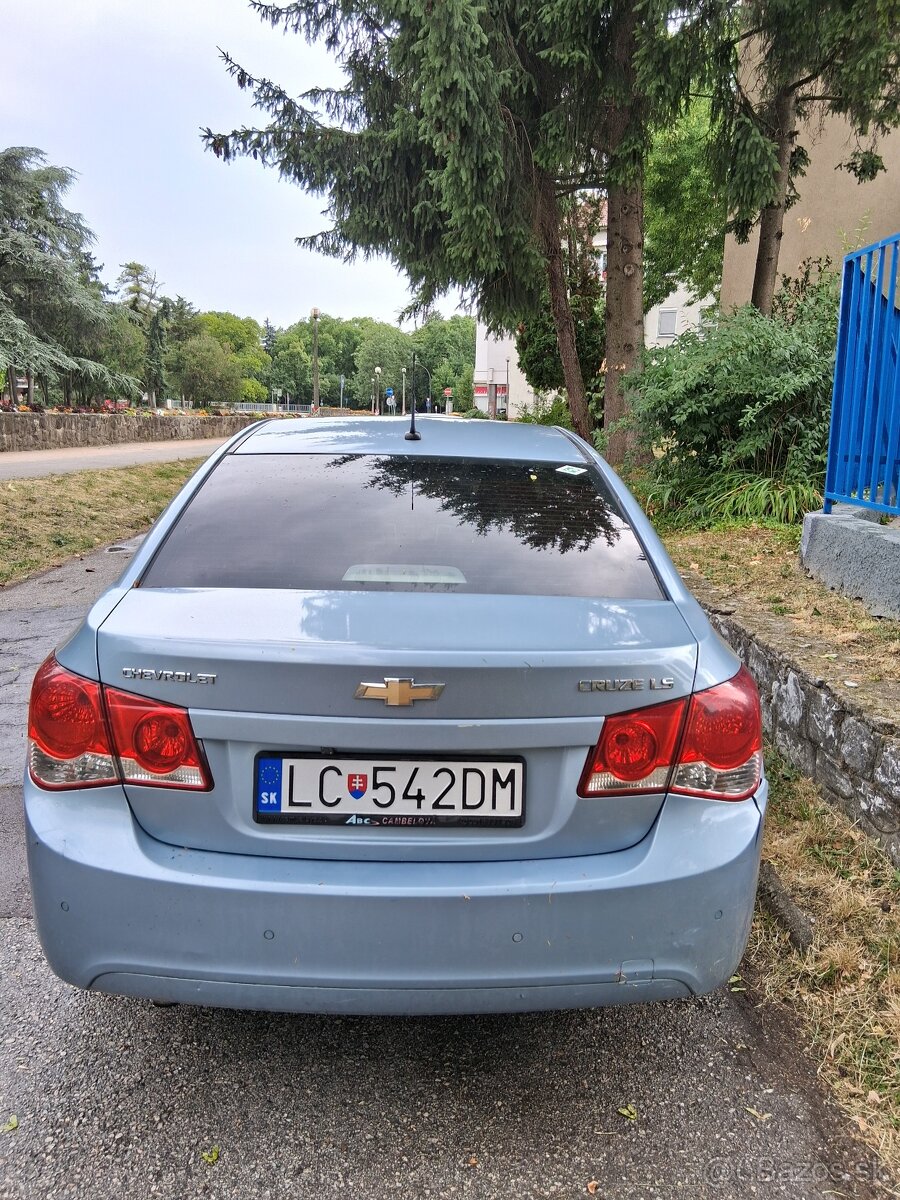 Chevrolet Cruze 1.8 Benzín + LPG, r. 2012, STK do 02/2027 - 2