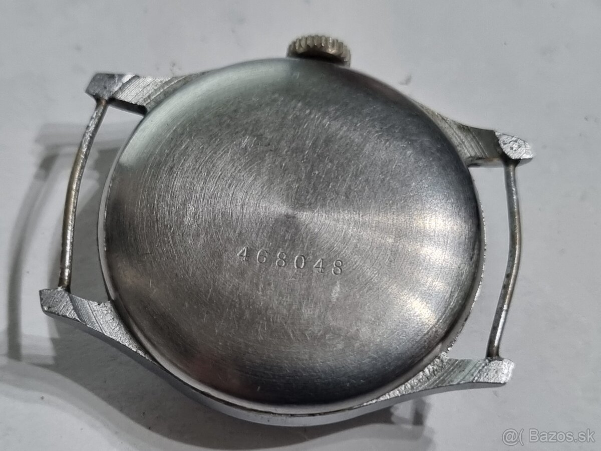 Vojenské hodinky,regalis. - 2