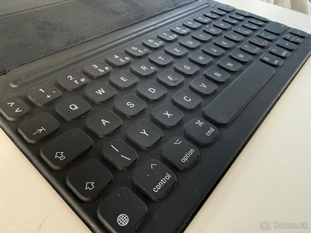 Apple Smart Keyboard pre iPad 7 8 9, iPad AIR 3 iPad Pro - 2