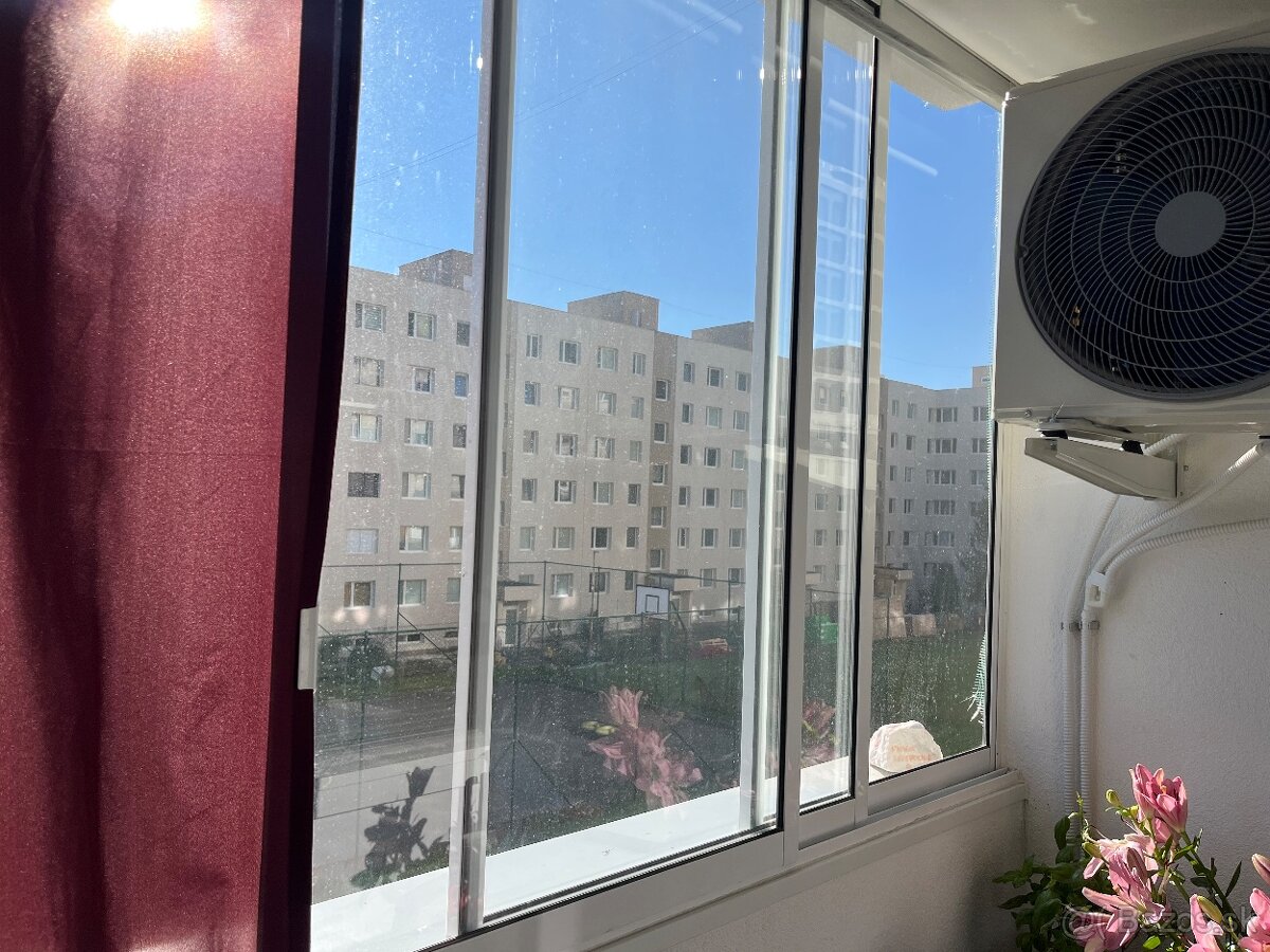 Predam zasklenie balkona. Predavam z dovodu zateplenia - 2