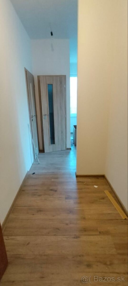 2-izbový byt NA PREDAJ v Hlohovci v blízkosti žel. stanice - 2