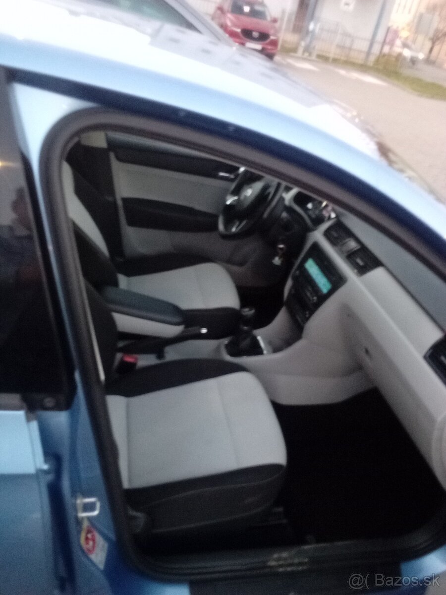 Predám škoda Rapid 1,2 Tsi ,77 kw.. Octavia 2 - 2