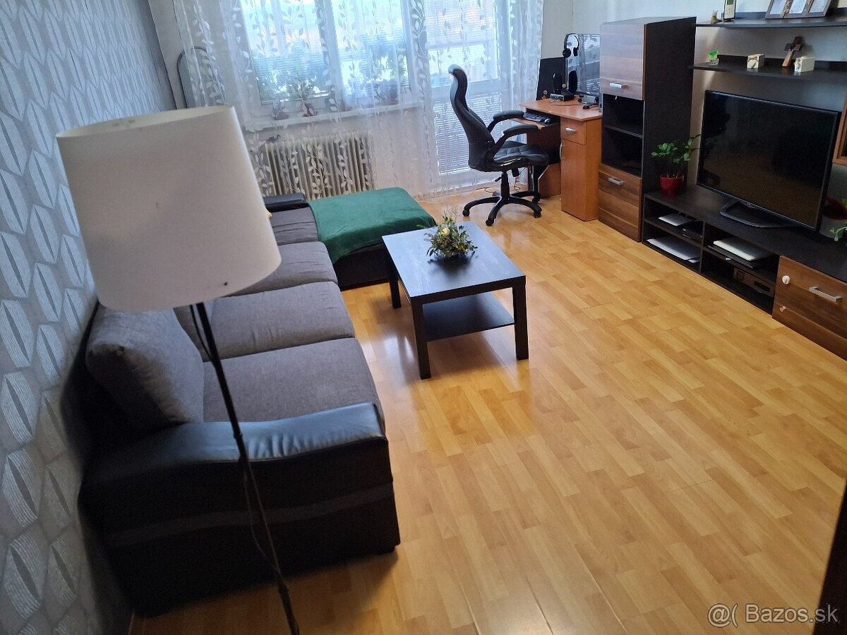 Prenájom 3-izbového bytu na Meteorovej ulici – Nad Jazerom - 2