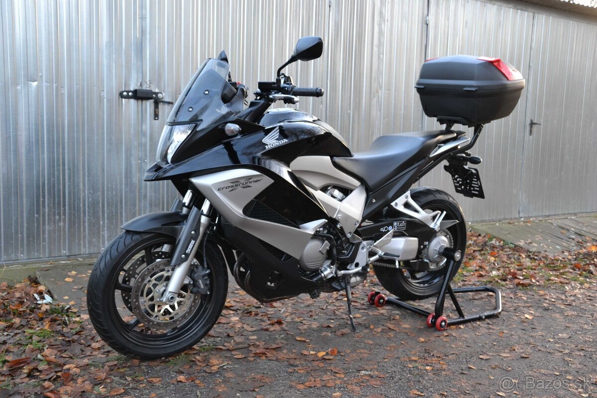 Honda VFR 800X CROSSRUNNER - 2