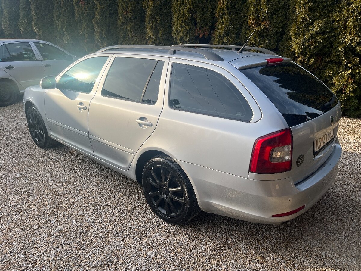 Škoda Octavia Combi 1.6 TDI CR DPF Elegance ICE - 2