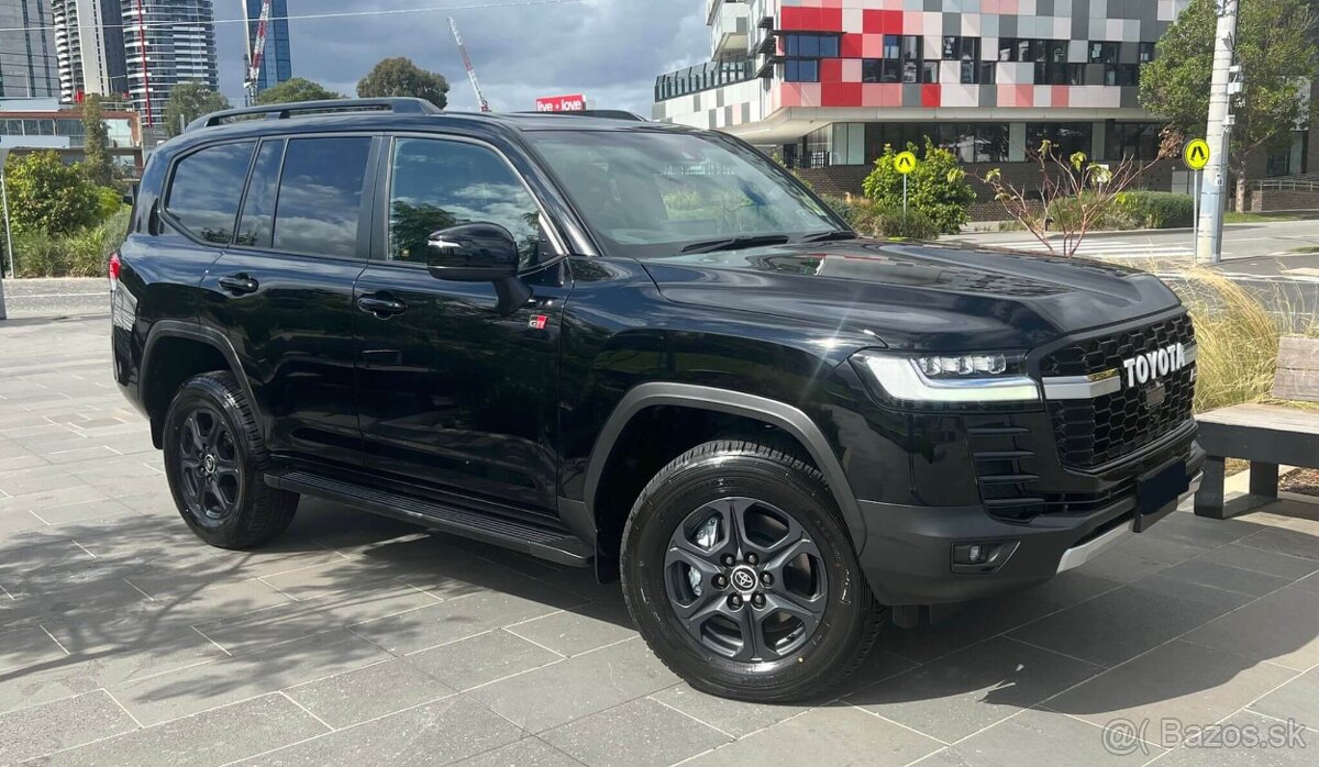 land cruiser 300 - 2