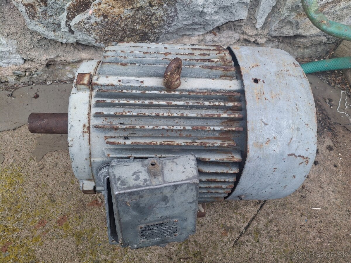 Zdravym ptedam elektromotor .komplet navynutiy . - 2