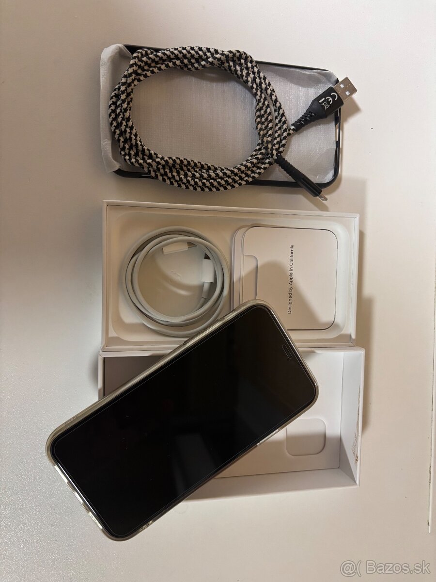 Telefón ippone 11 - 2