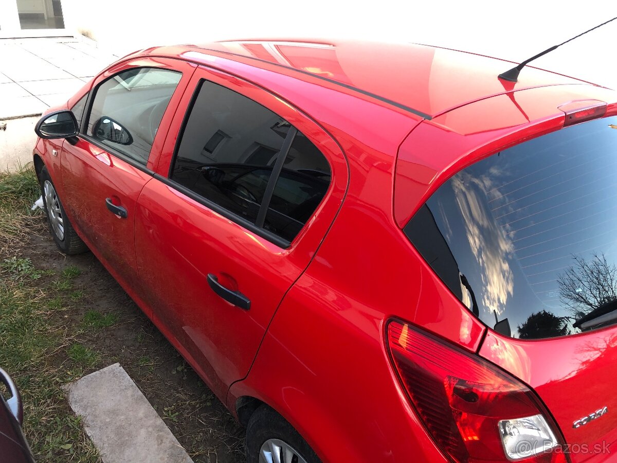 Opel corsa 2015 - 2