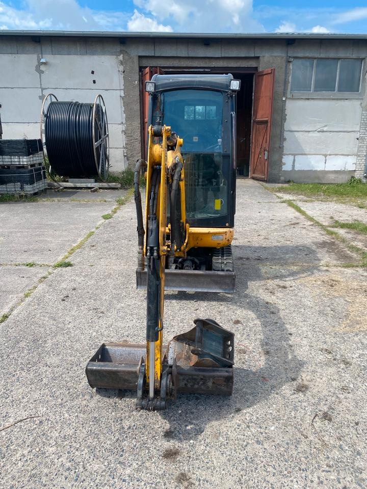 Jcb 8018 - 2