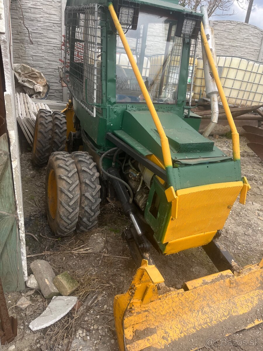 Lesny malotraktor Lkt - 2