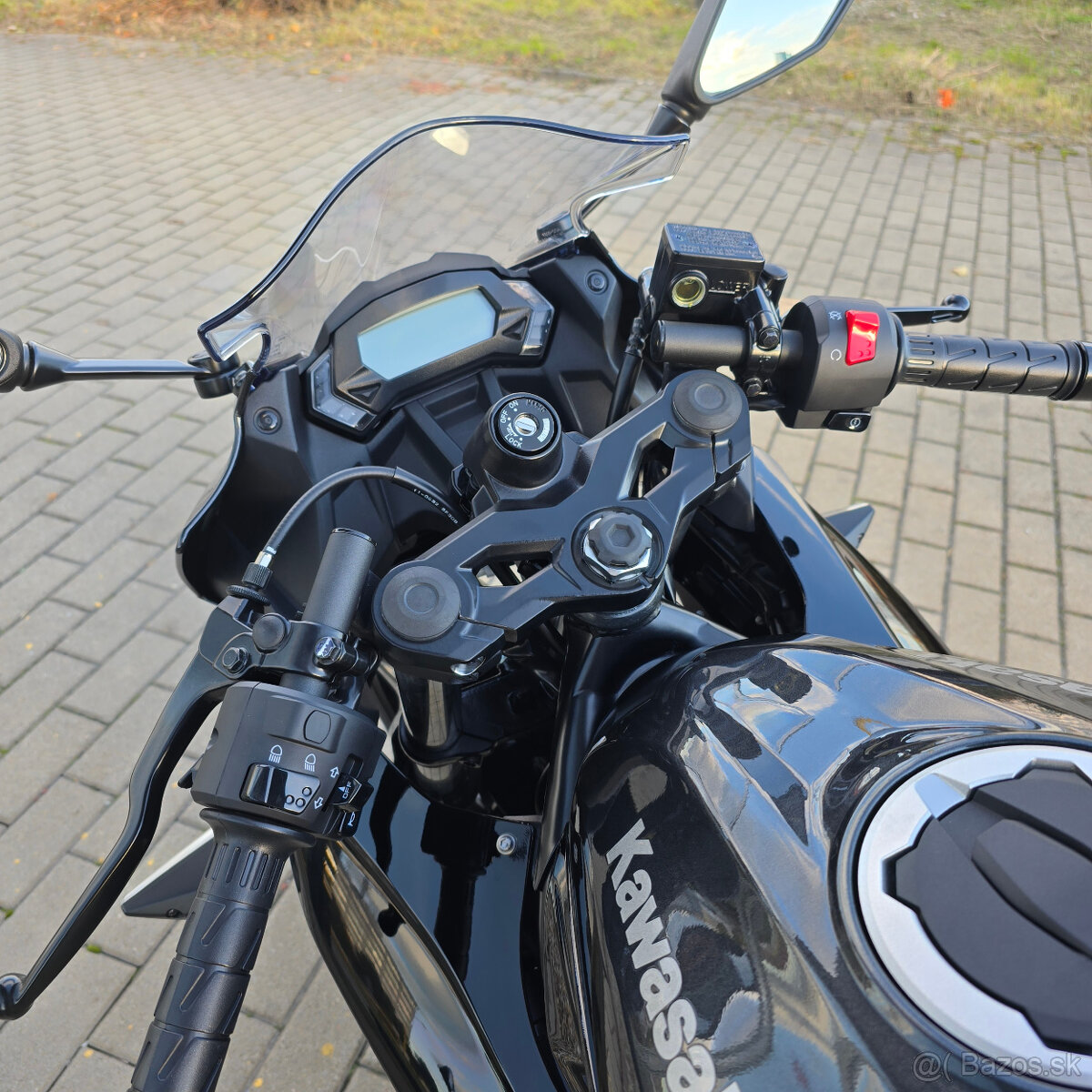 Kawasaki Ninja 125 - 2
