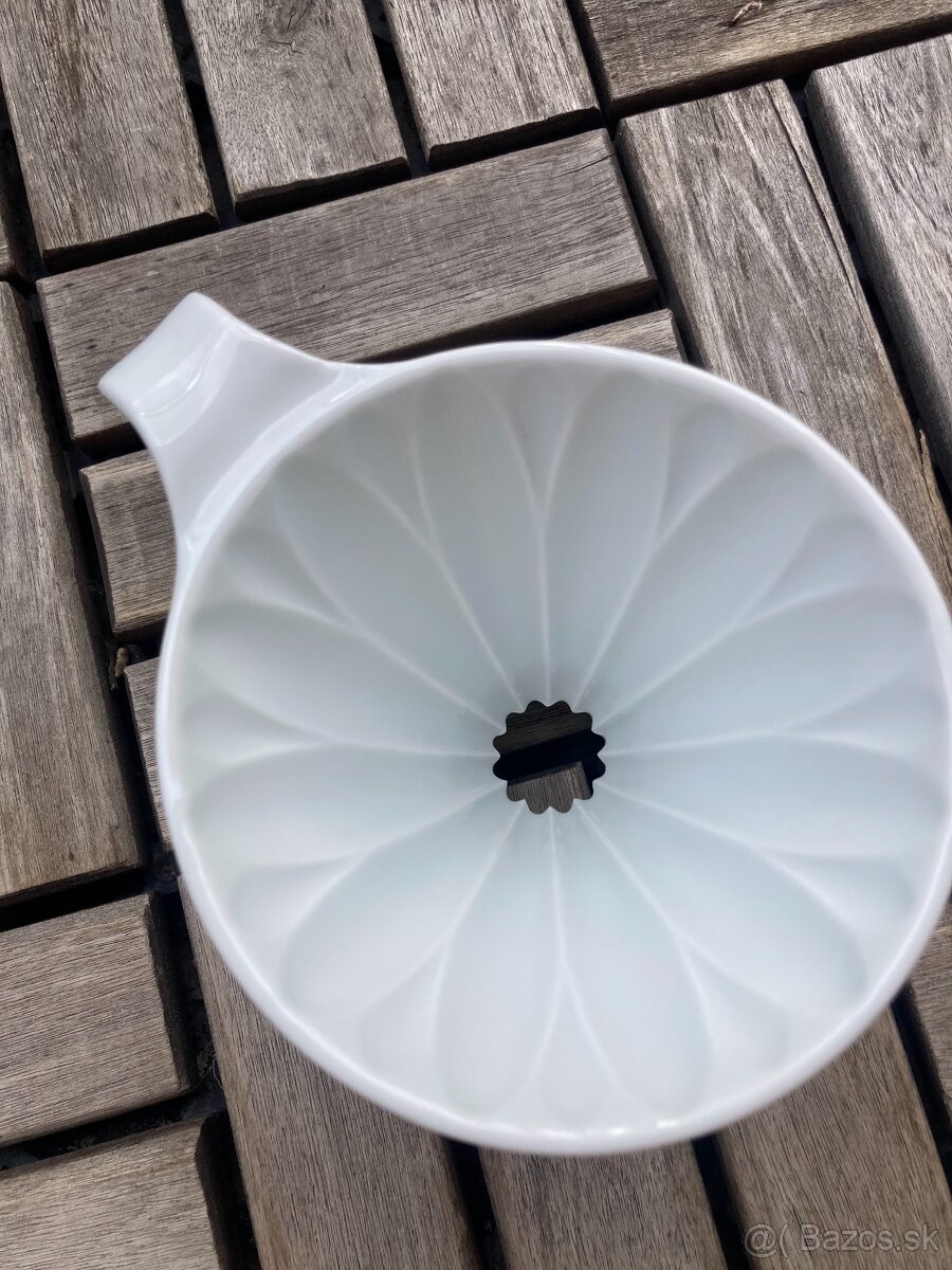 Predám Cafec Arita Ware Flower dripper 4 - 2