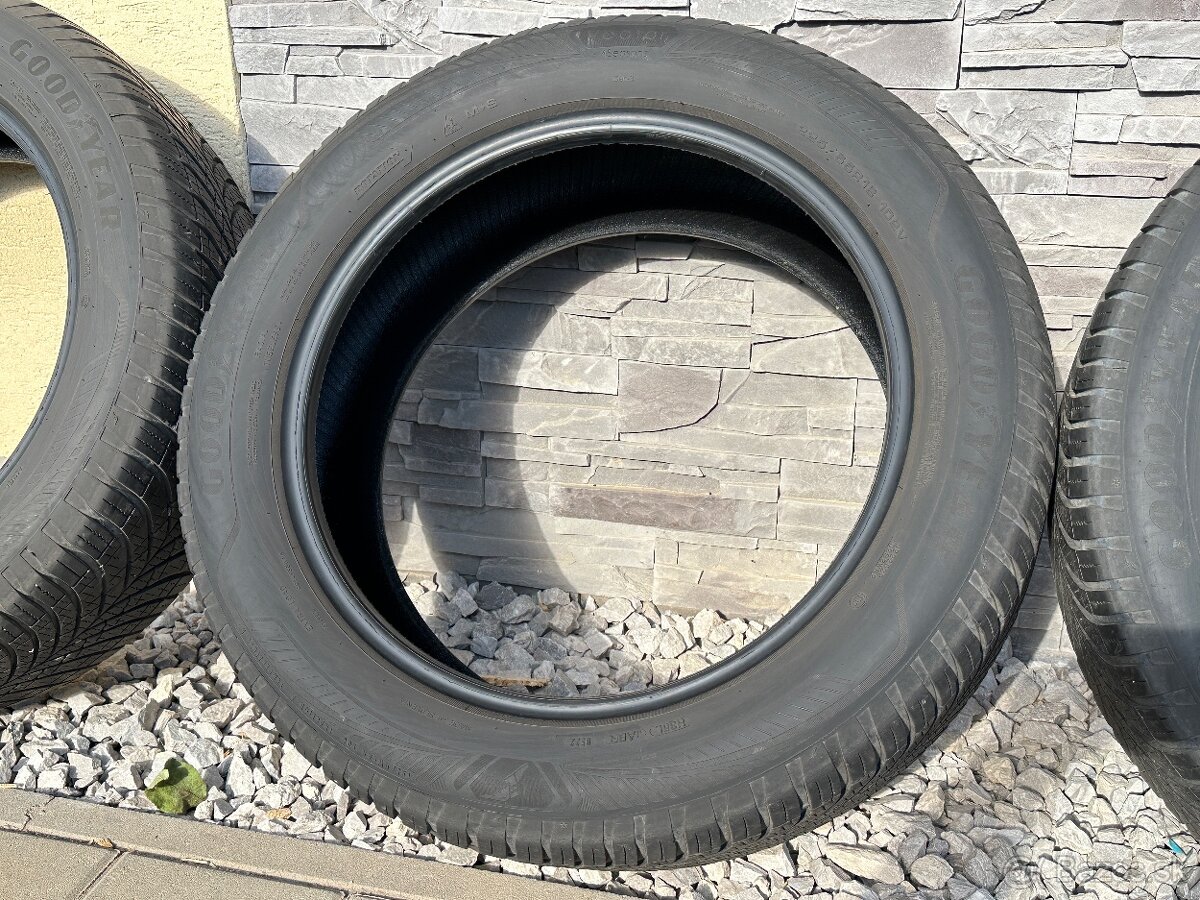225/55 R18 102V XL celoročné GOODYEAR - 2