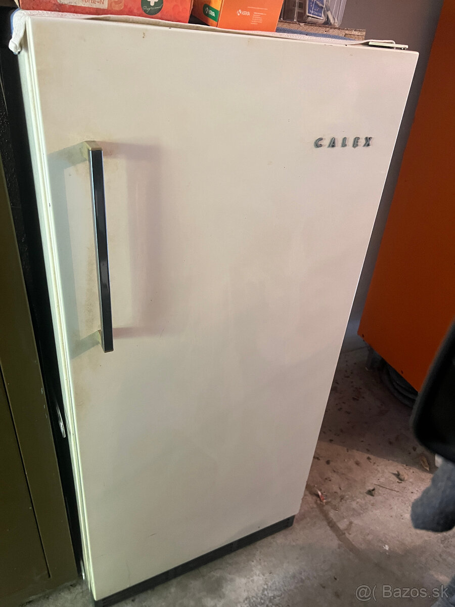 chladnicka Calex - 2