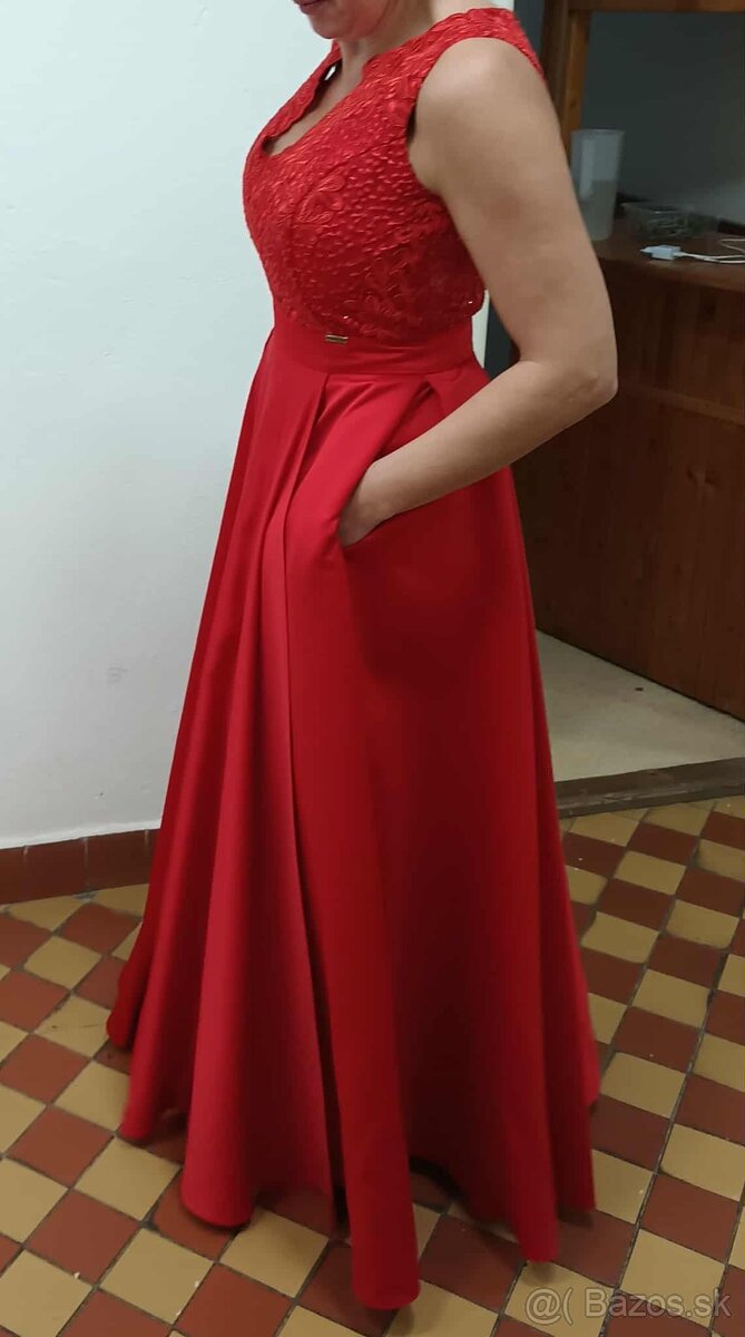 Červené spoločenské šaty - 2