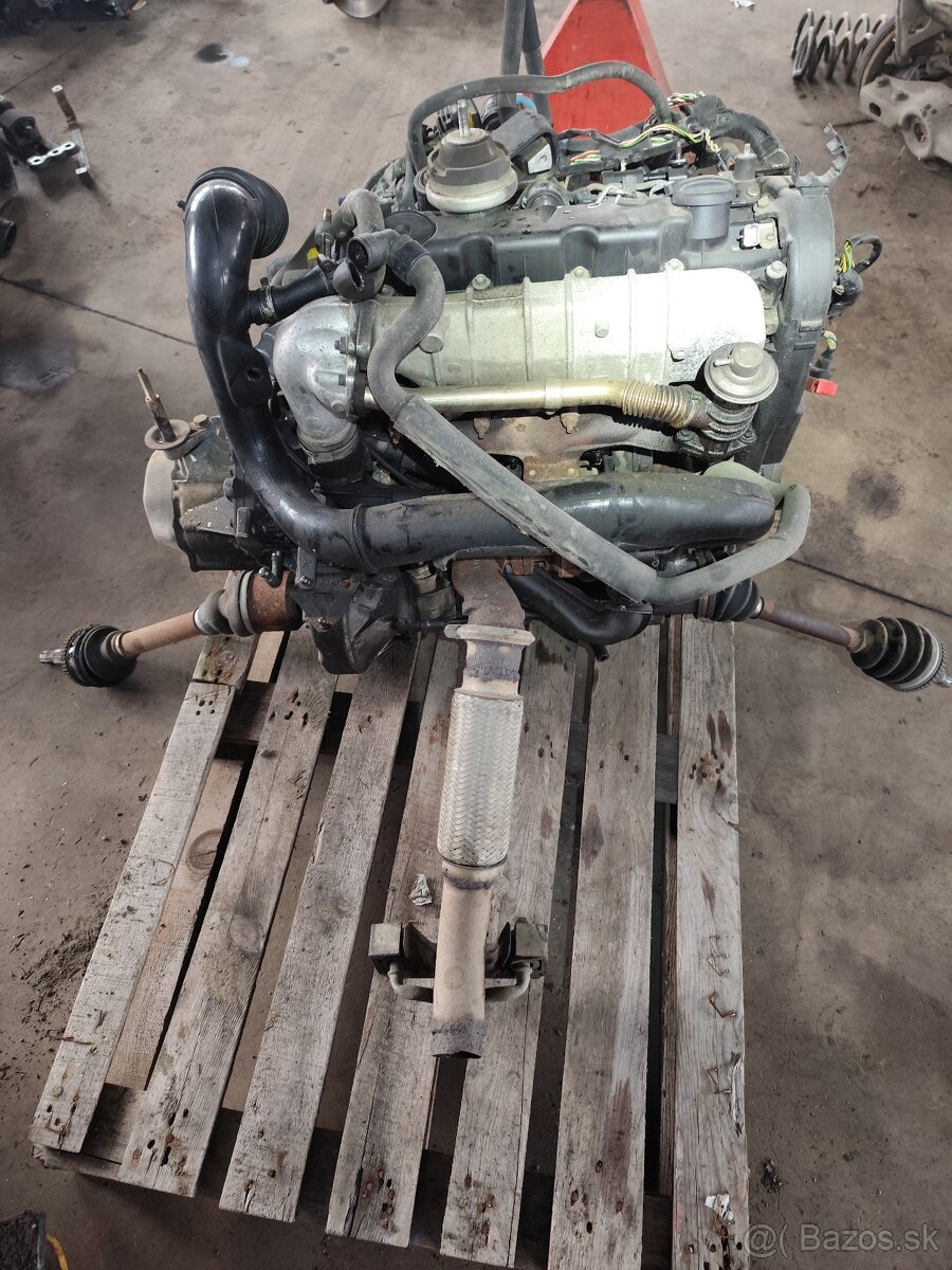 Motor kompletny 2.0 hdi rhy - 2