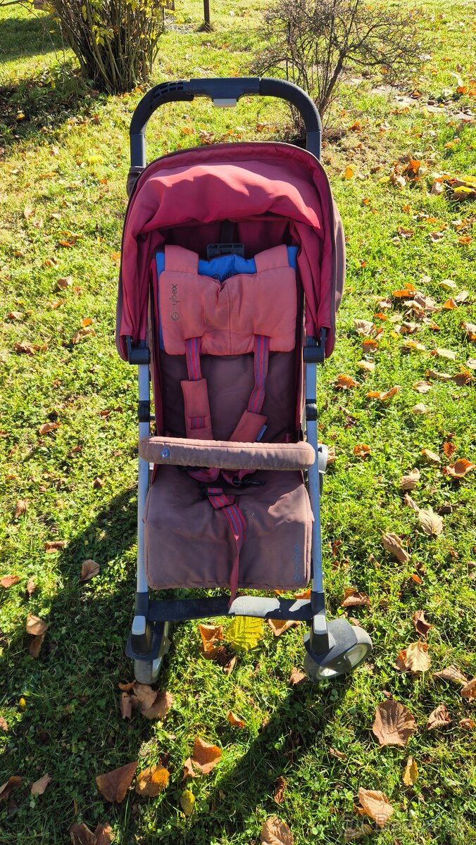 Športový kočiar. - 2