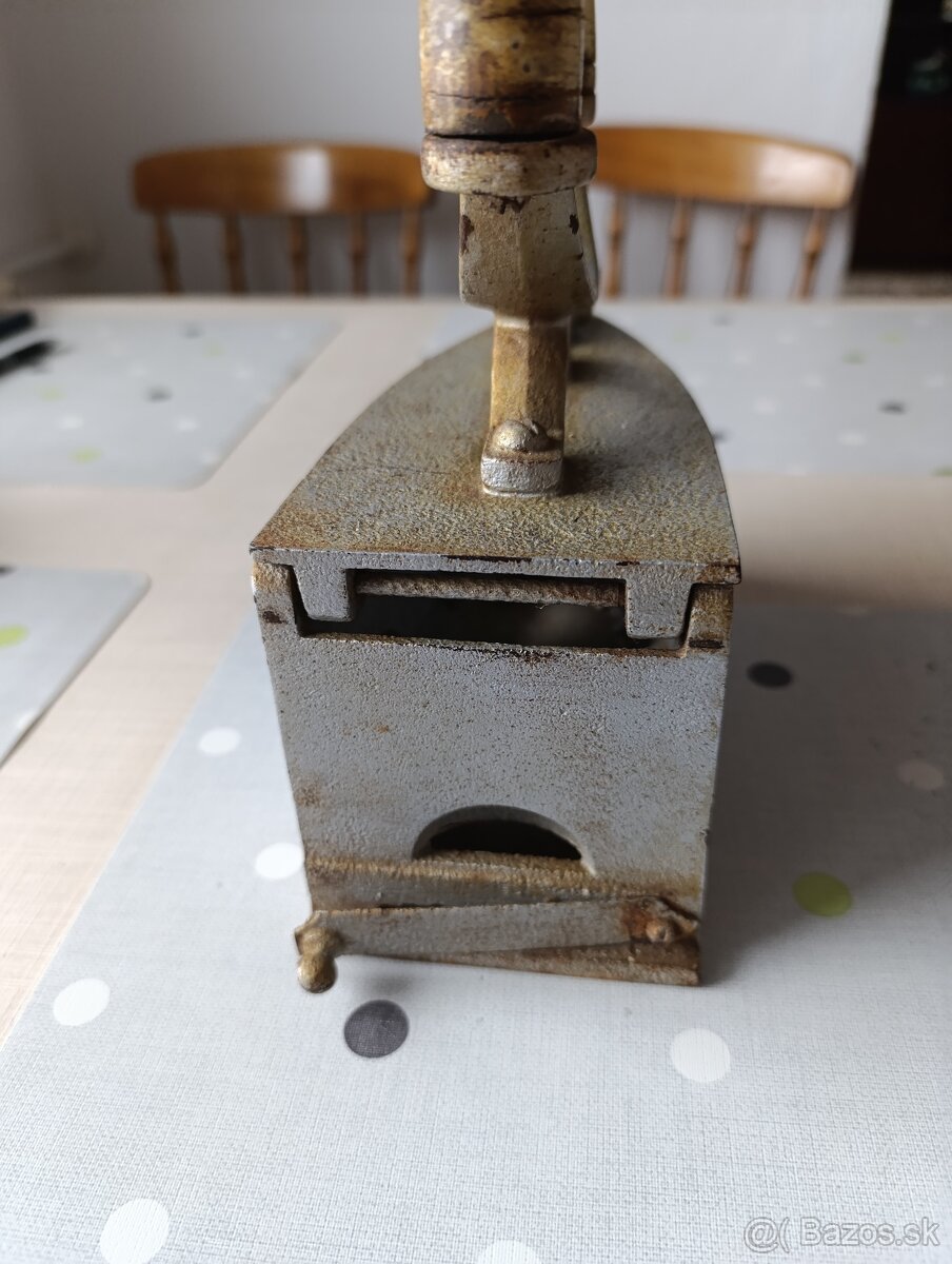 Stará žehlička - 2