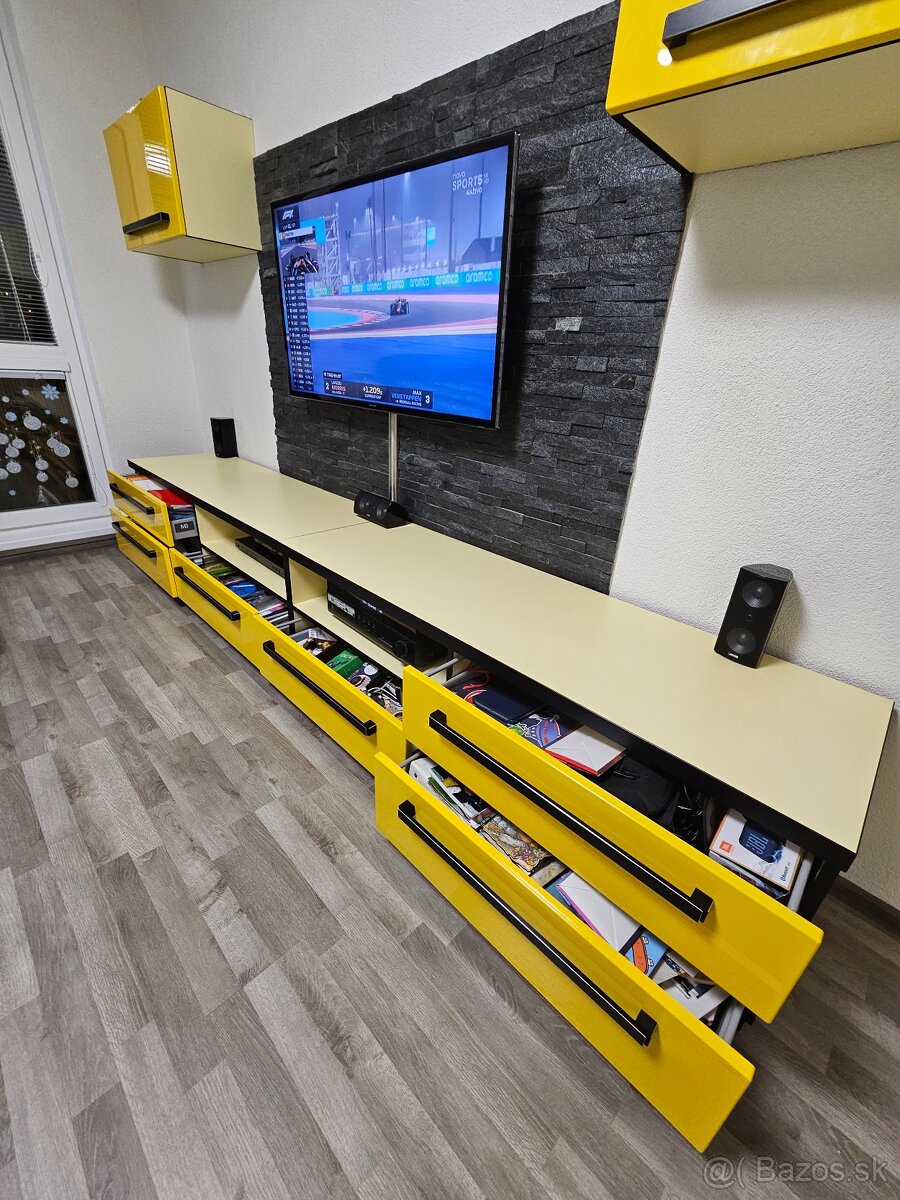 Predám na mieru robenú obývaciu stenu - 2