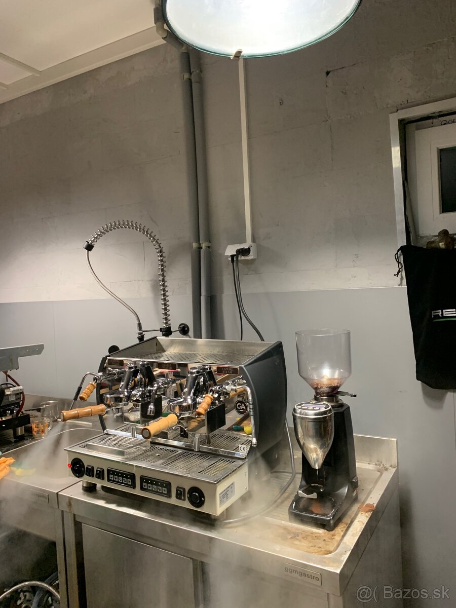 Profesionálny 2 pákový kávovar - 2