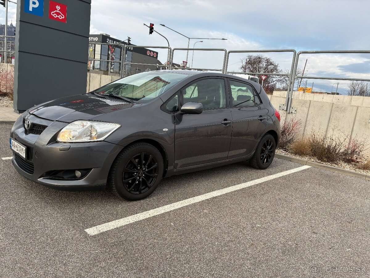 Toyota Auris 1.4 D-4D - 2