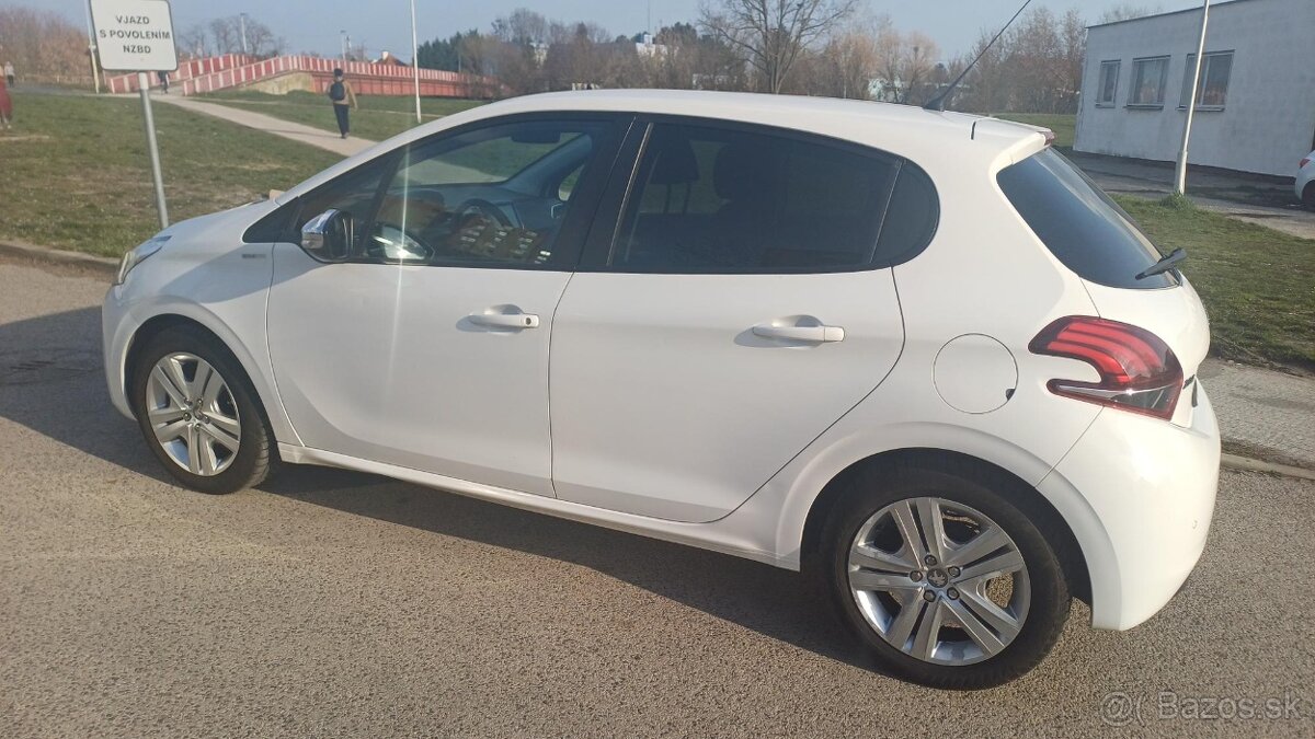 Peugeot 208 6/2018 Nová TK+EK do 2/2028 - 2