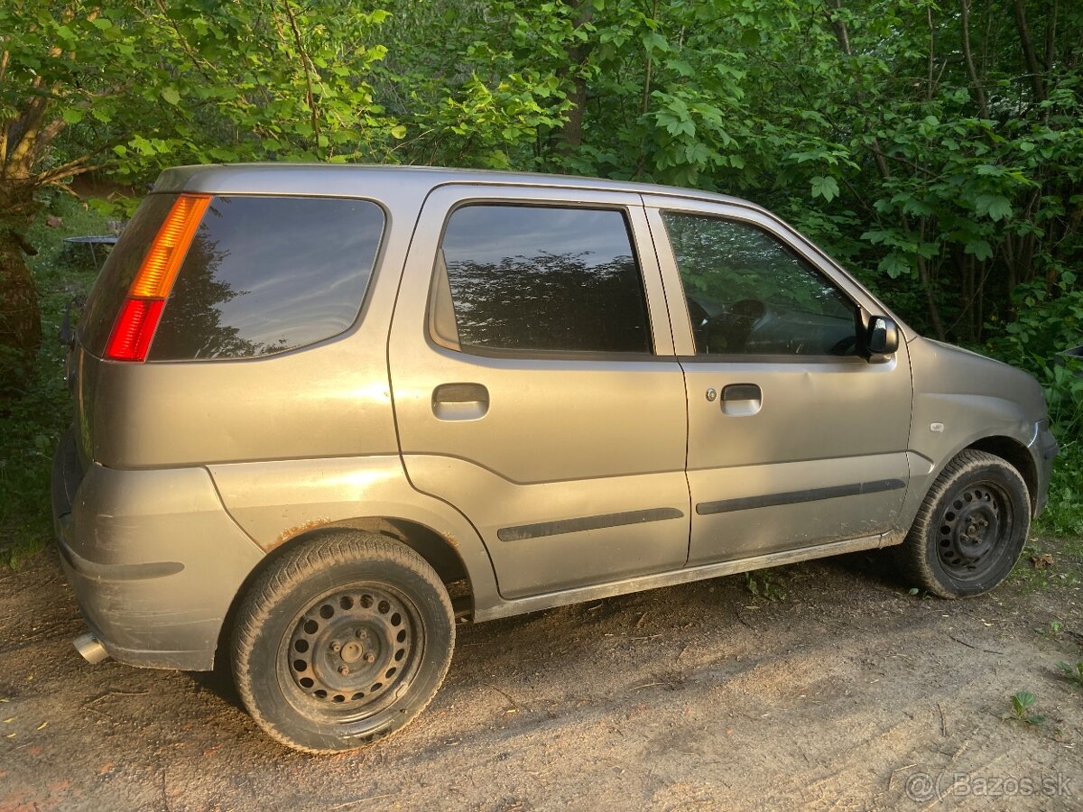 Subaru Justy - 2
