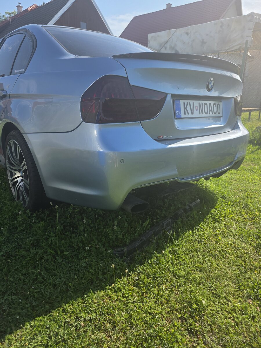 Zadný naraznik bmw e90 - 2