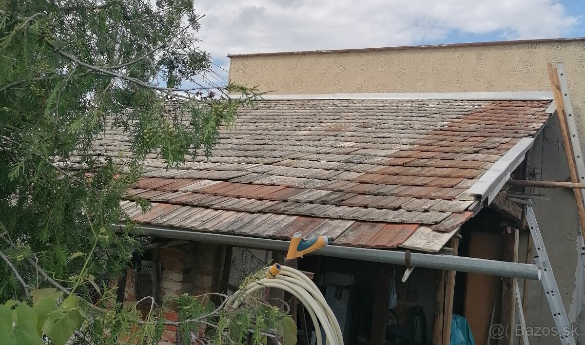 Darujem starú škridlu. - 2