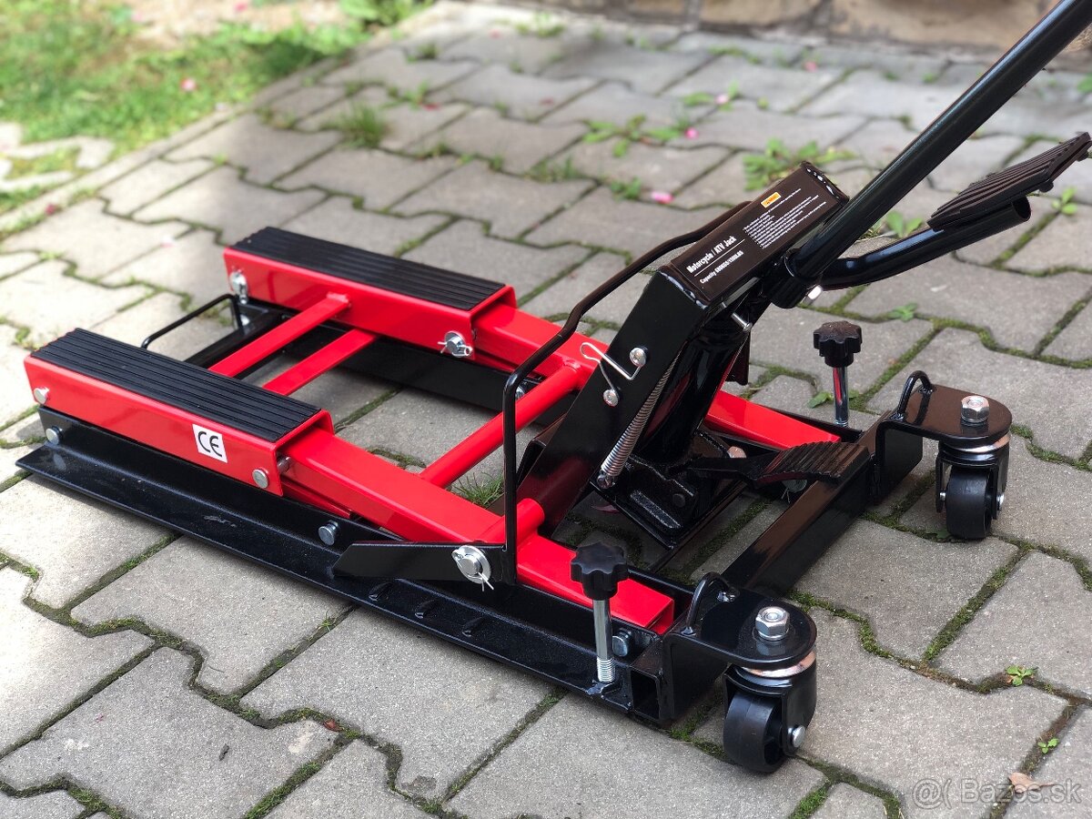 Hydraulický zdvihák - 2
