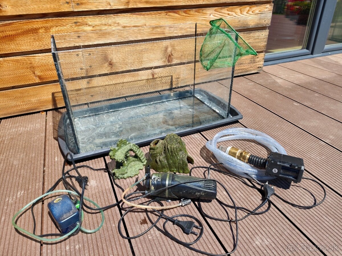 Aquarium s vybavením - 2