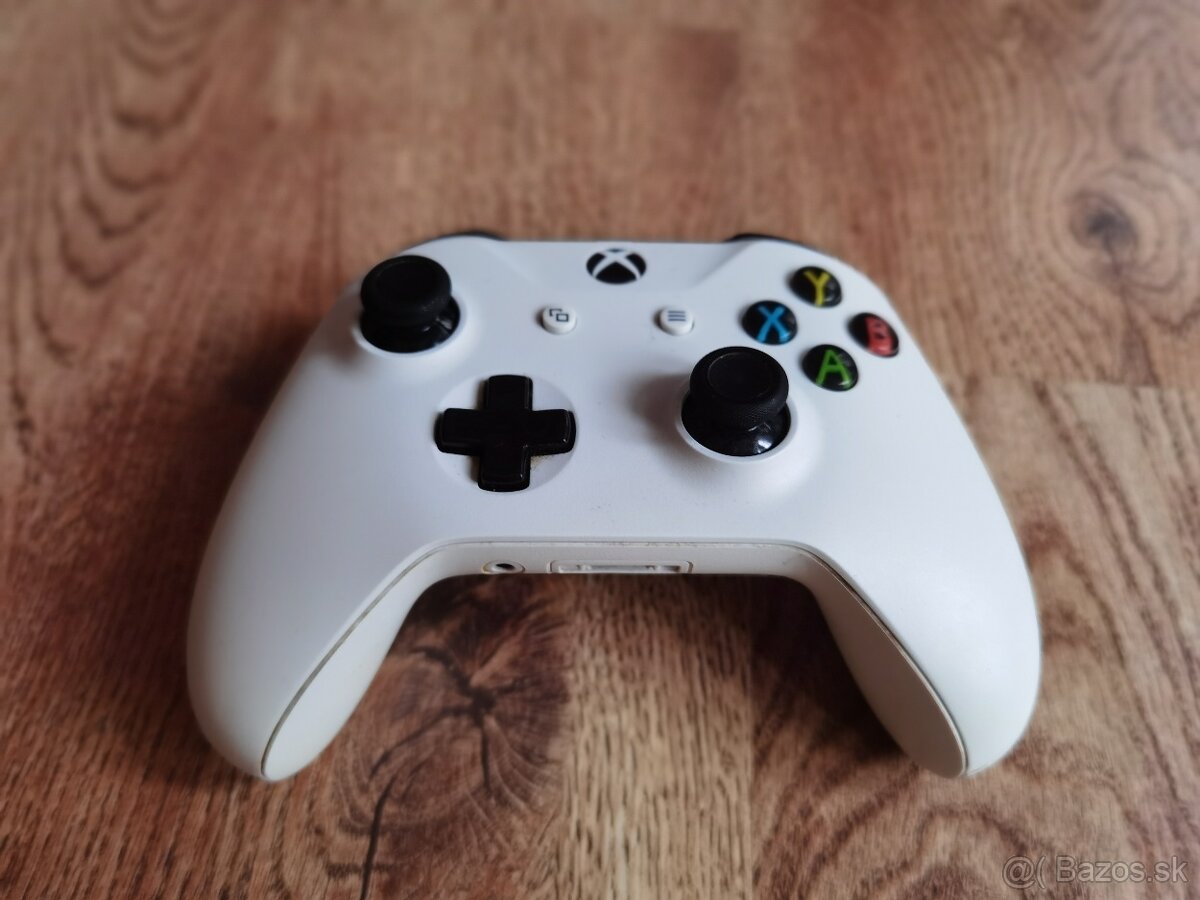 Ovládač Xbox One/Series - 2