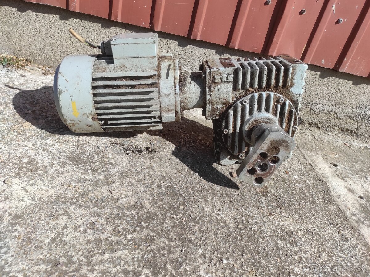 Predám uhlovu prevodovku s elektromotorom - 2