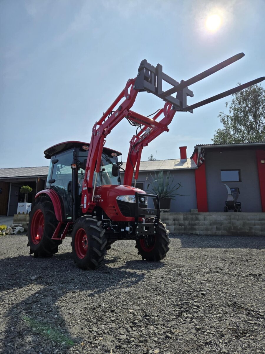 TYM 5025C s čelným nakladačom - 2