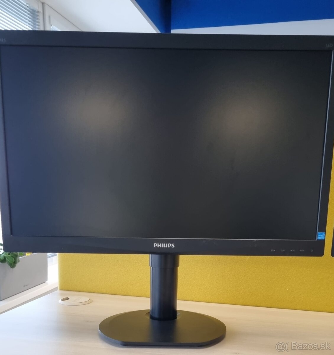 Predám monitor Philips 241S4LCB - 2