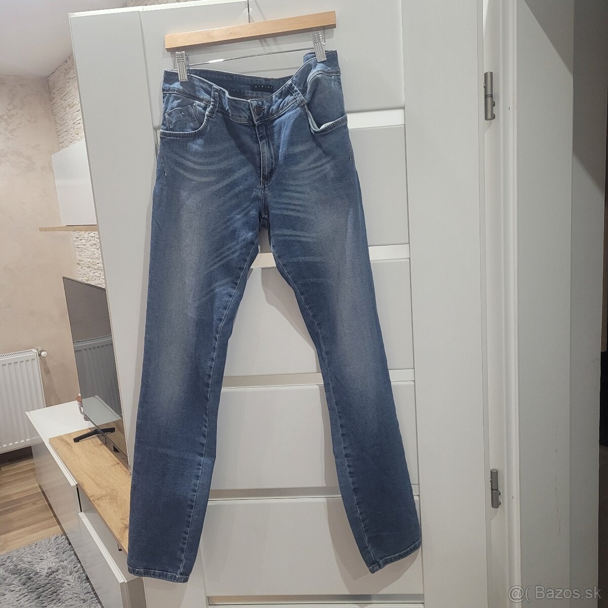 Dámske jeansy Sisley. - 2