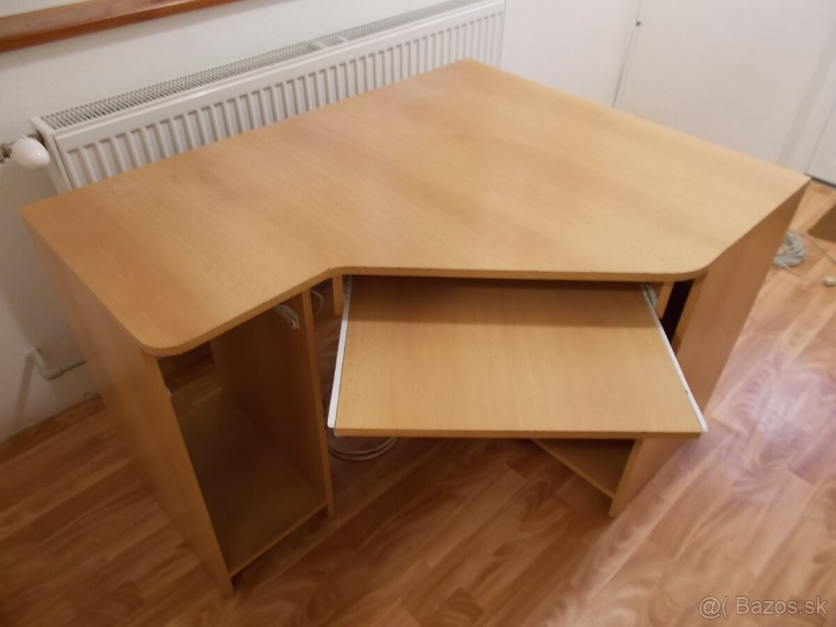 Rohový písací stolík - 2