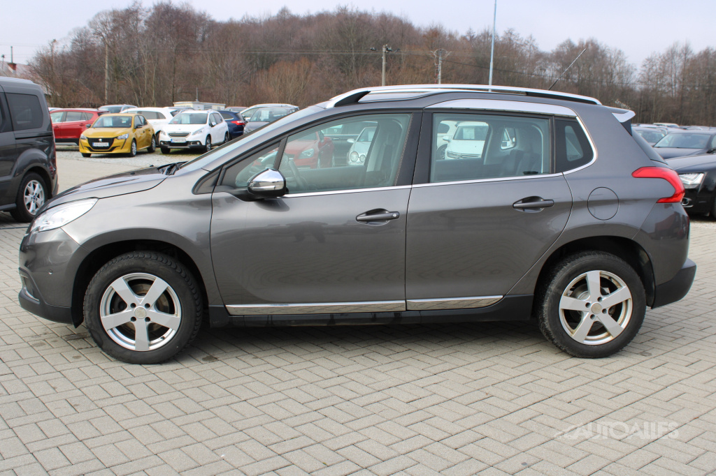 Peugeot 2008 1,2 e-THP 81 kW ALL - 2