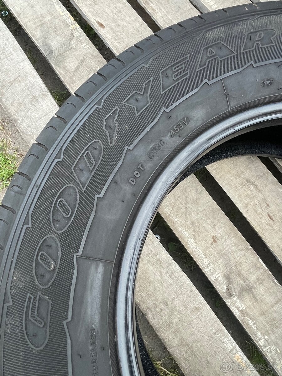 Goodyear 235/65 R16C letné - 2